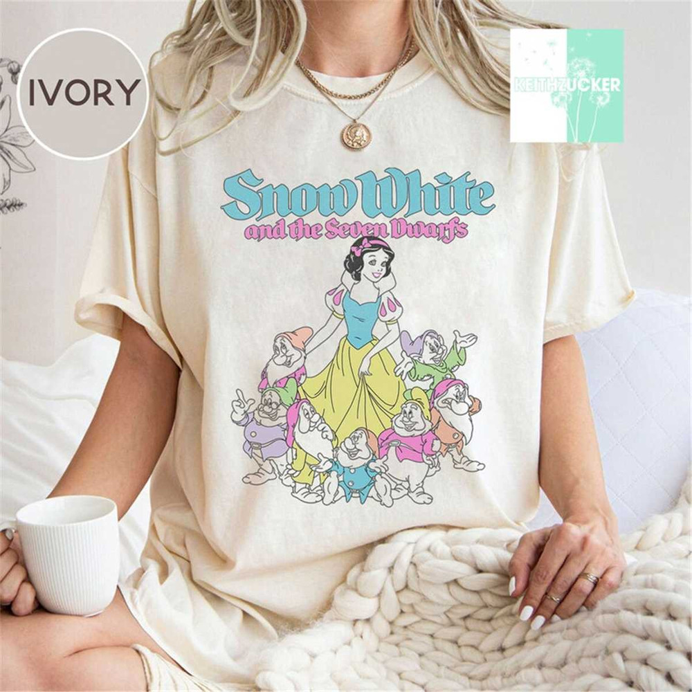 MR-236202312211-comfort-colors-retro-90s-disney-snow-white-group-shot-classic-image-1.jpg