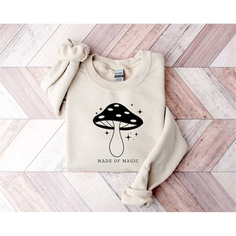 MR-236202314104-made-of-magic-sweatshirt-mushroom-sweatshirt-botanical-image-1.jpg