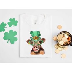 st. patrick's day cow shirt, cow shirt, st. patricks day tee, shamrock lucky lips, four leaf clover, leprechaun hat, luc