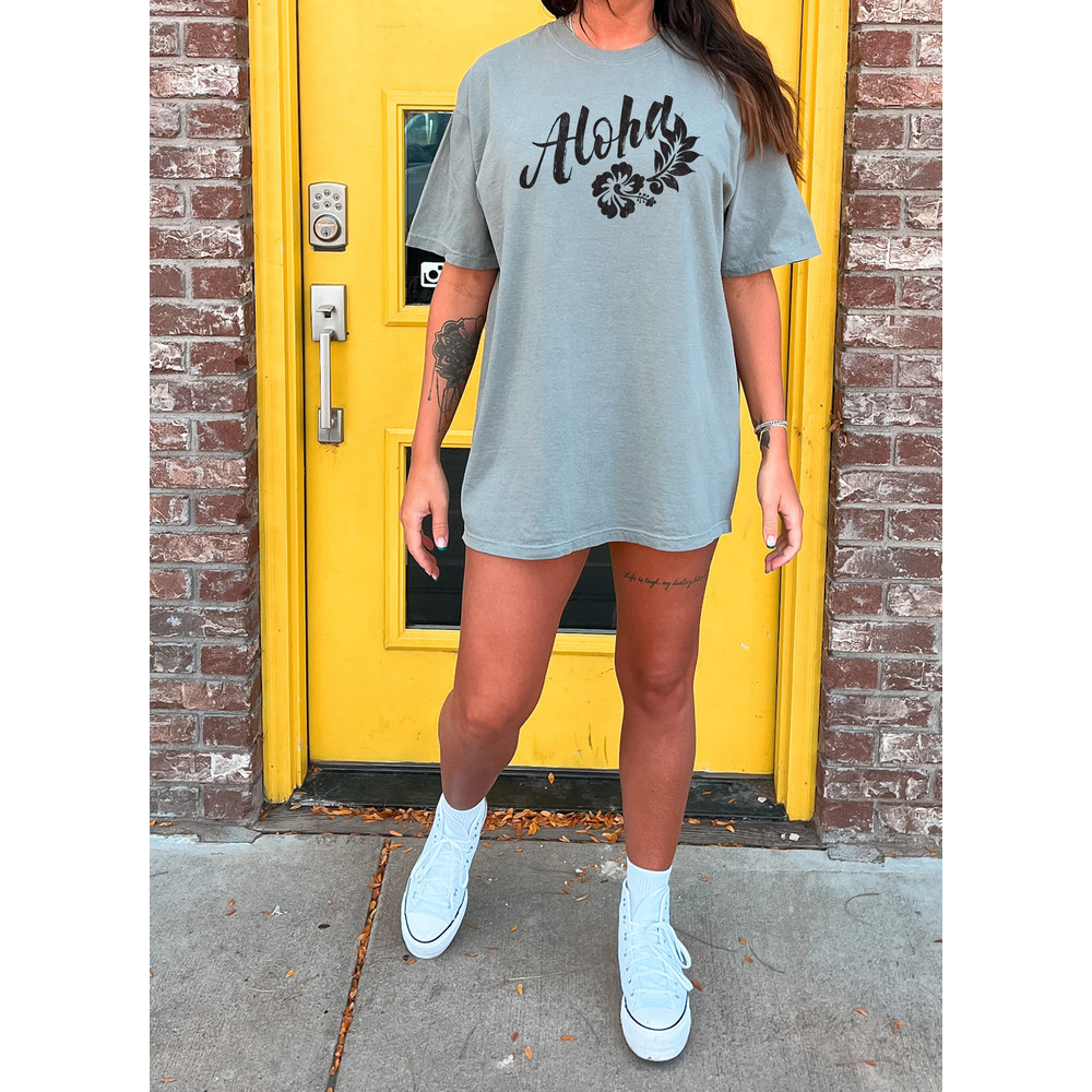 Aloha Shirt, Hibiscus Tee, Hawaii T-shirt, Comfort Colors Women T-shirt, Oversized T-shirt, Beach T-Shirt, Summer Tee, Hibiscus Flower Shirt - 3.jpg