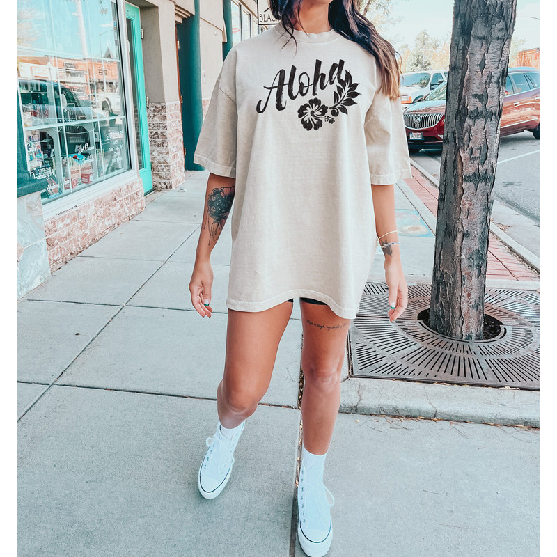 Aloha Shirt, Hibiscus Tee, Hawaii T-shirt, Comfort Colors Women T-shirt, Oversized T-shirt, Beach T-Shirt, Summer Tee, Hibiscus Flower Shirt - 4.jpg