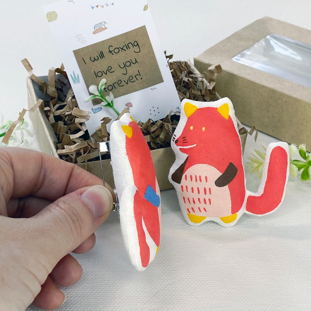 Set-of-2-fox-brooches-Friend-gift-box-Engagement-gift-box-Long-distance-gift-Couples-gift-Pocket-Hug-Love-you-gift-05.jpg