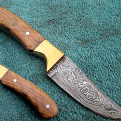 Hand Forged Damascus Steel Skinner Knife , Custom Hand Made Skinning Knife