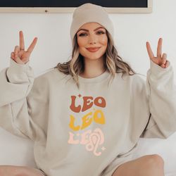 retro zodiac horoscope sweatshirt, vintage leo swe