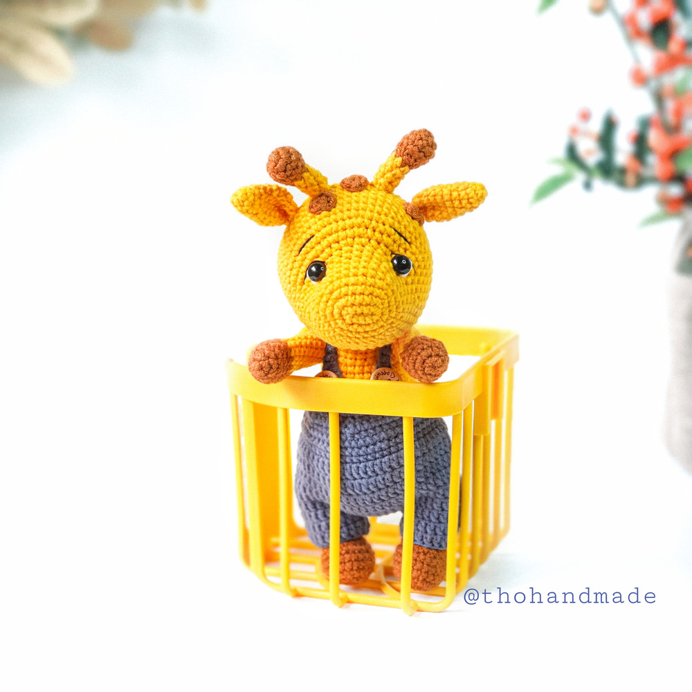 Crochet amigurumi giraffe, amigurumi animal, crochet giraffe cuddle doll, crochet doll for sale, amigurumi giraffe doll stuffed toy (10).jpg