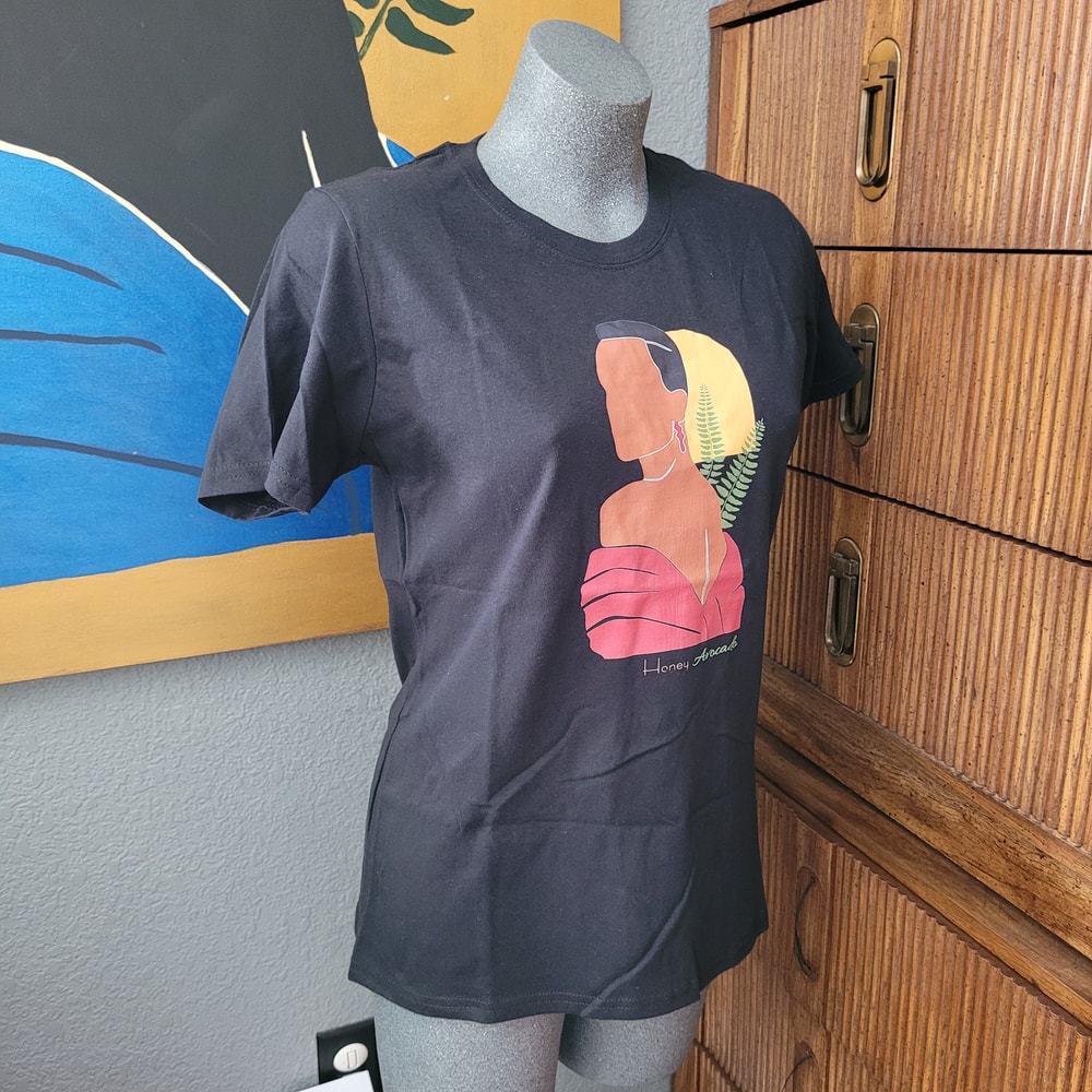 Black Woman T-Shirt, Tee Shirt, 100% Cotton Shirt, Afro Girl, Black Girl, Black Girl Gifts, Black Girl Magic, Melanin Queen, Gift for Her - 4.jpg