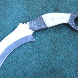 11 " Hand Made D2 Steel Karambit Knife , Custom Made Tool Steel Hunting Karambit