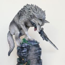 Great Grey Wolf Sif statue Dark Souls figure