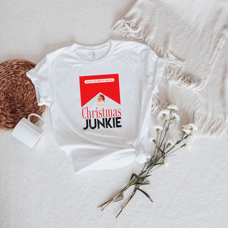 Christmas Sweatshirt,Cute Winter Sweater,Christmas Junkie,Retro Vintage Santa Shirt,Happy New Year,Christmas Gift,2022 Merry Christmas,Xmas - 3.jpg