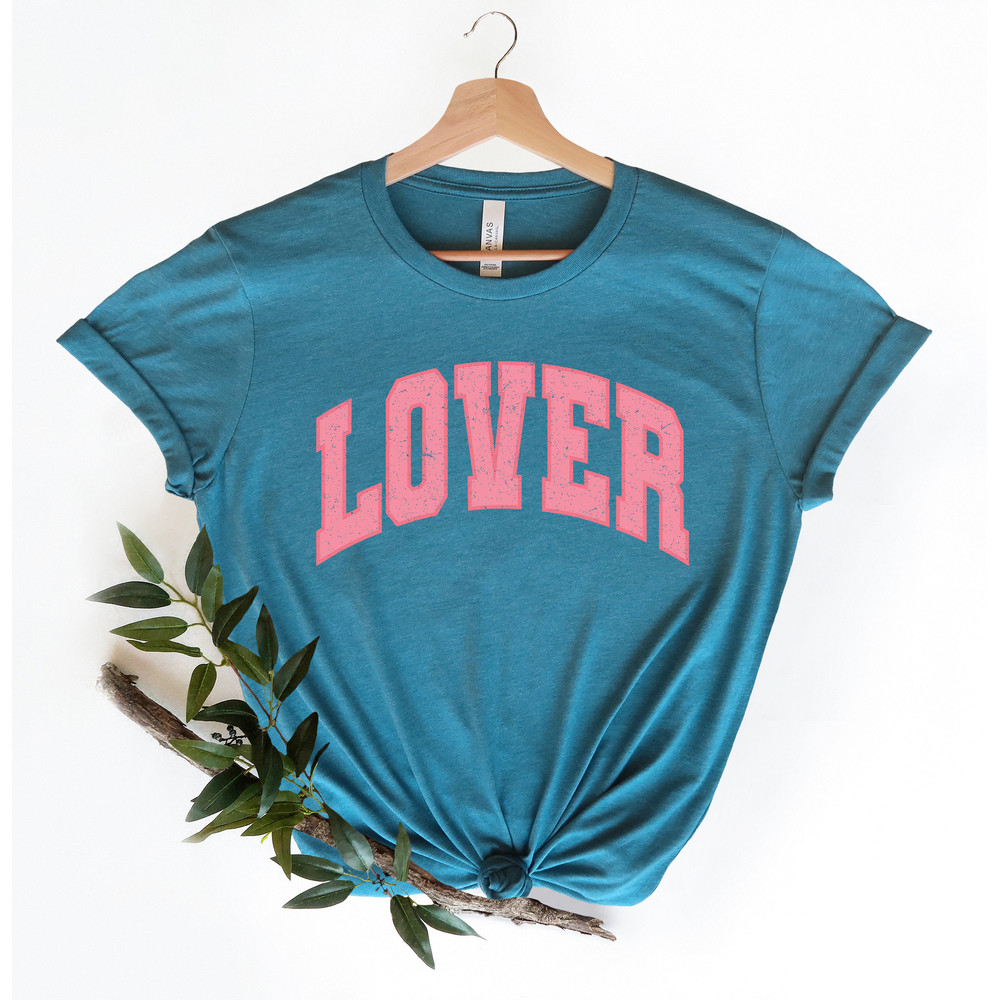 Comfort Retro Vintage Lover Shirt,Valentines Day Shirt,Valentines Day Gift For Her,Heart SweaterXOXO Hoodie,Gift For Couples,Husband Wifeyy - 2.jpg