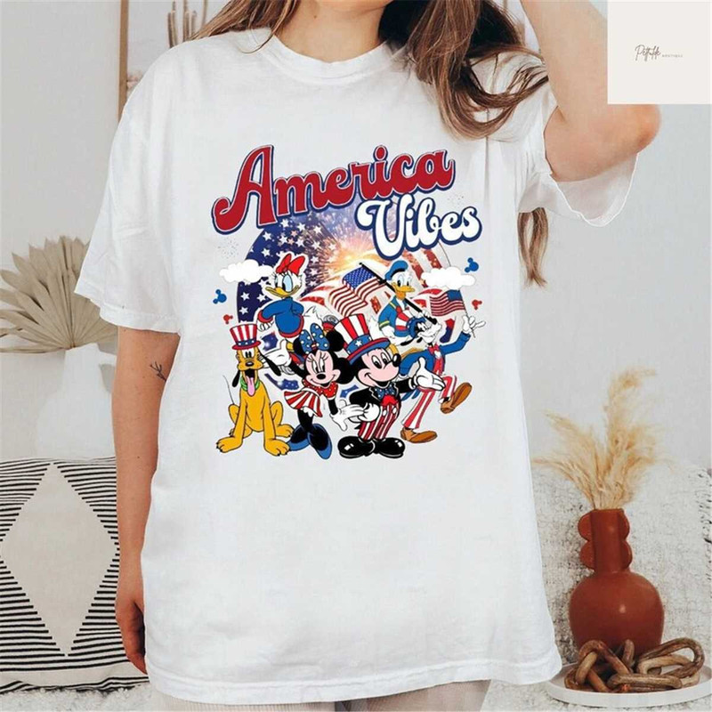 MR-2662023165455-happy-4th-of-july-shirt-mickey-and-friends-disney-america-image-1.jpg