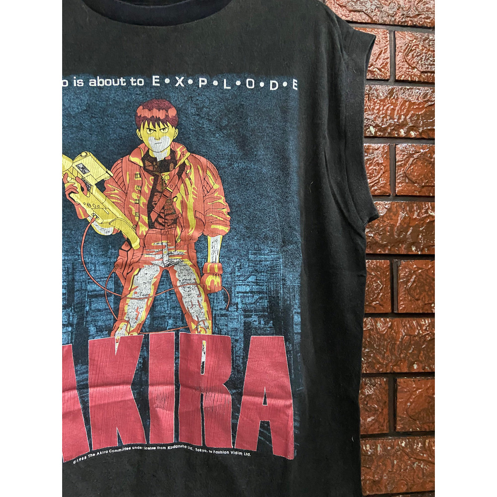 Distressed Akira Japanese Cyber Punk Anime 1988 Movie Poster Sleeveless T Shirt Japanese Cyberpunk Anime Pop Culture T Shirt Size L - 4.jpg