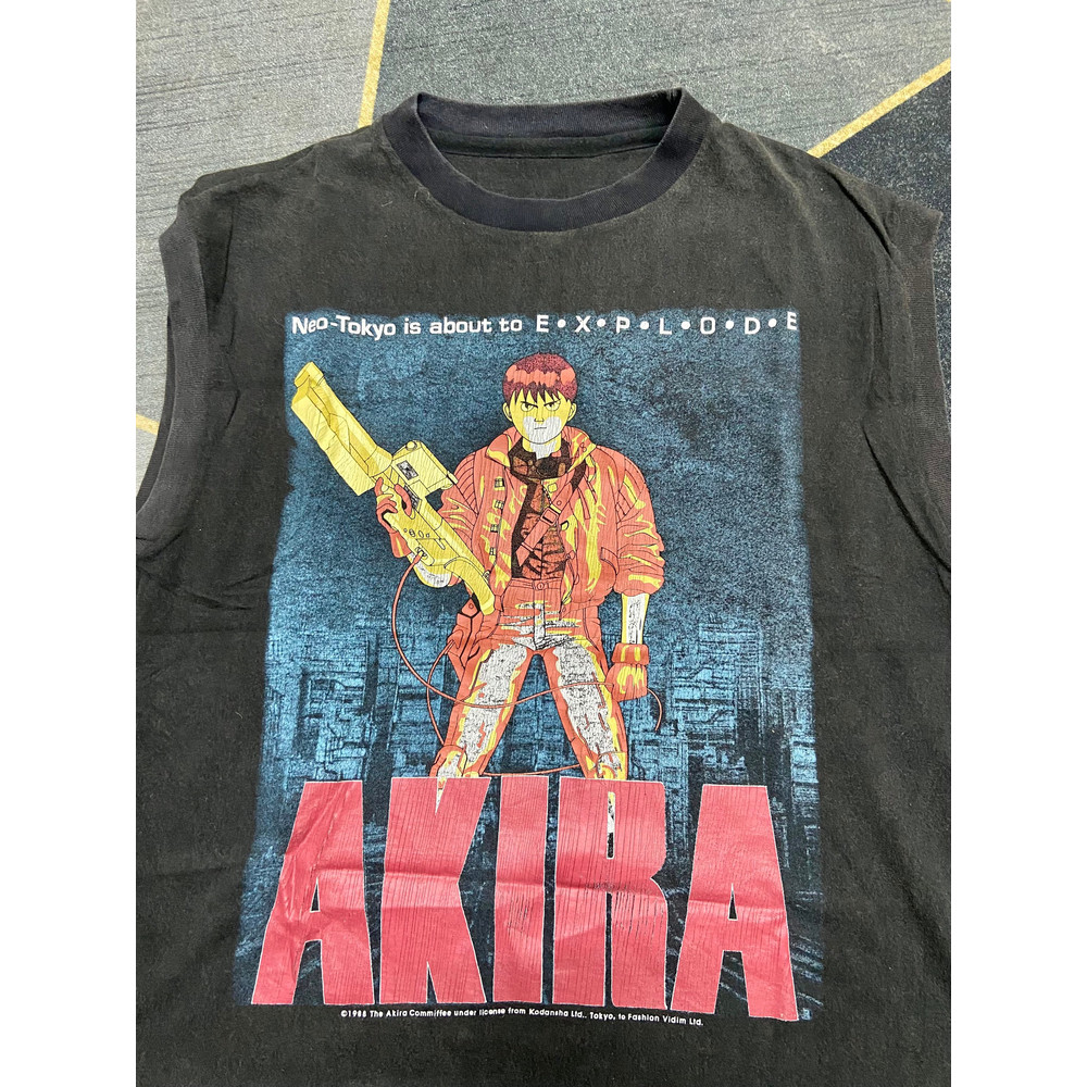 Distressed Akira Japanese Cyber Punk Anime 1988 Movie Poster Sleeveless T Shirt Japanese Cyberpunk Anime Pop Culture T Shirt Size L - 5.jpg