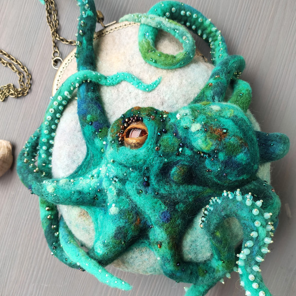 ocropus tentacle beaded funky bag.jpg