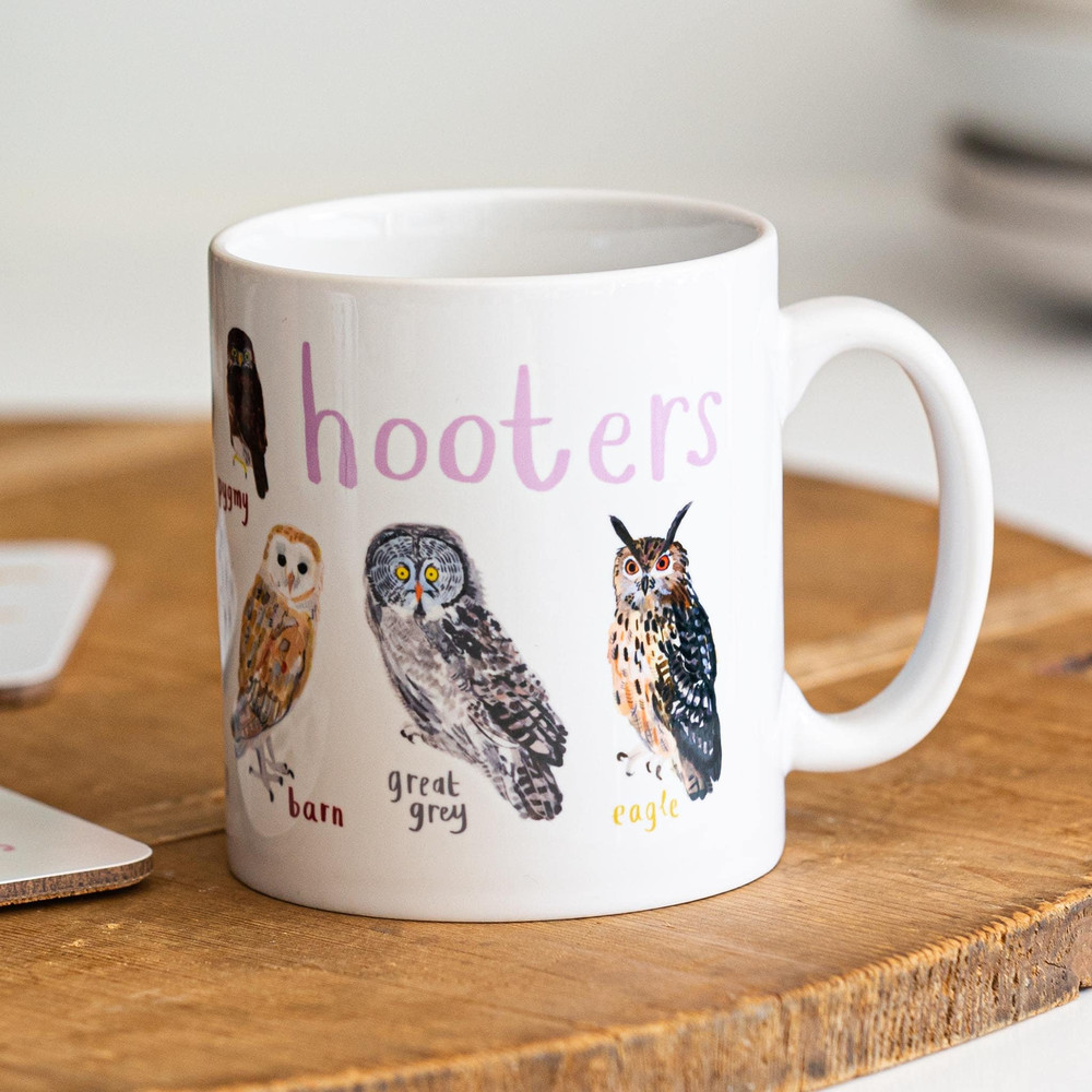 Hooters Ceramic Bird Mug - 1.jpg