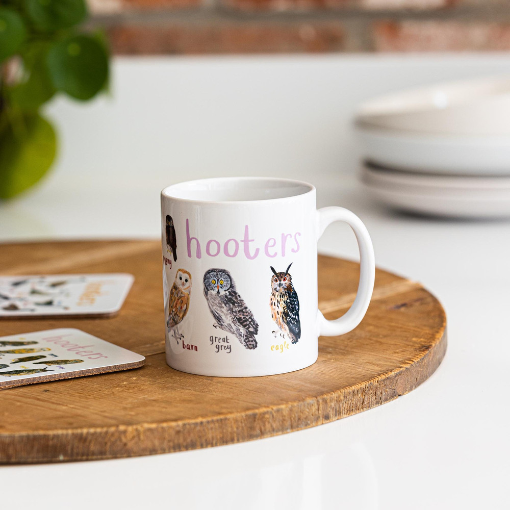 Hooters Ceramic Bird Mug - 4.jpg