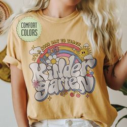 its a good day to teach kindergarten comfort colors shirt, kindergarten teacher shirts, teacher back to school, kinderg