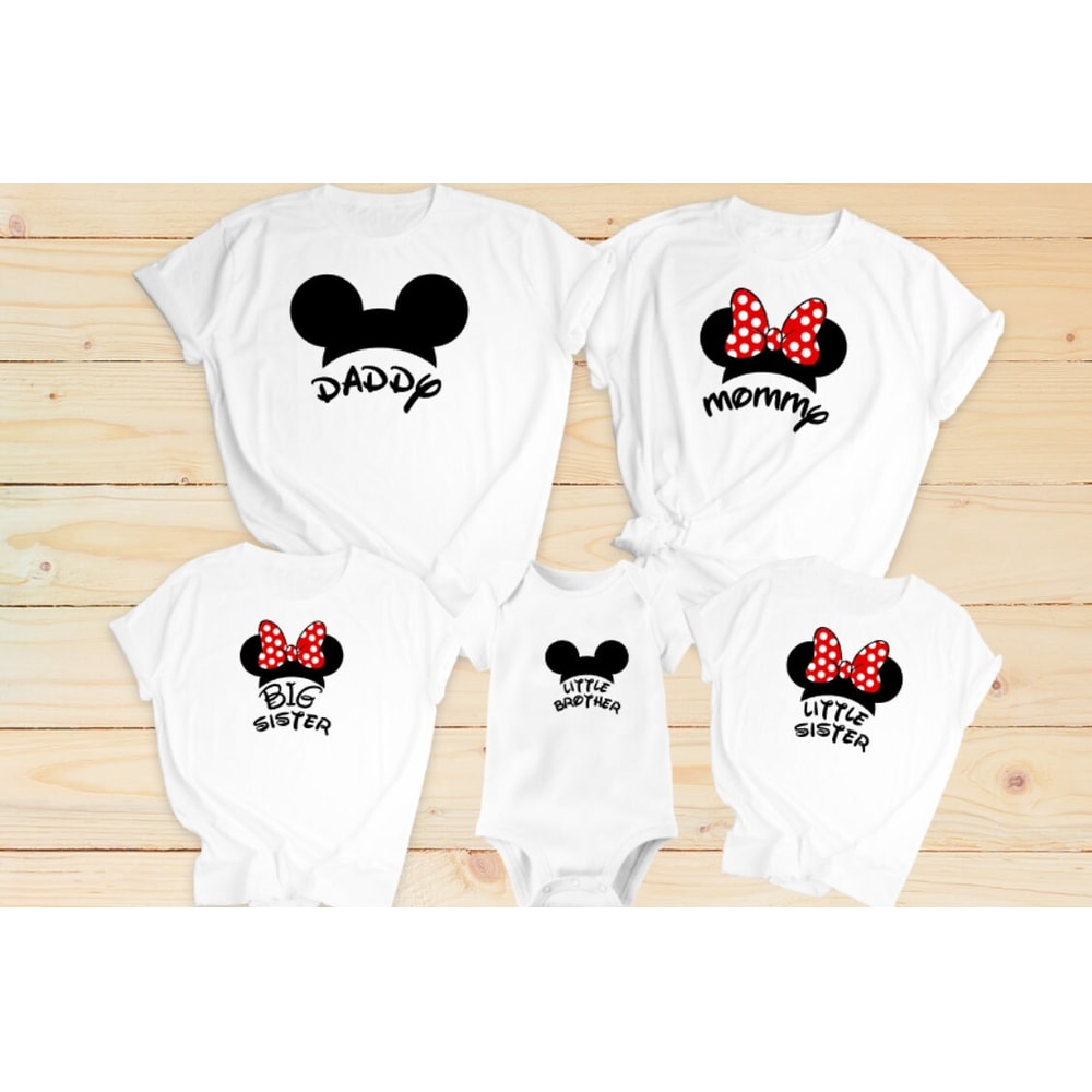 Matching personalised Disney t shirts white matching shirts Disney holiday vacation t-shirts family tops travel t-shirts theme park kids - 1.jpg