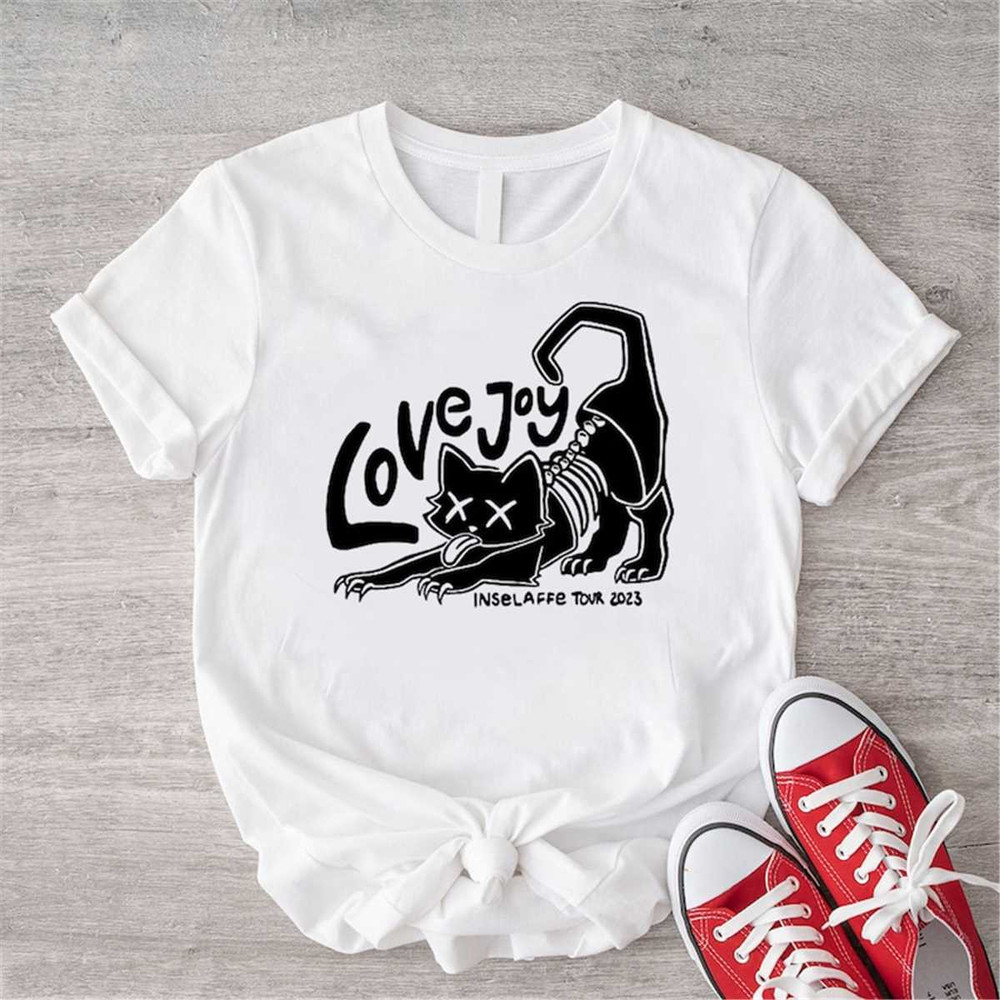 MR-29620238239-lovejoy-2023-tour-shirt-across-the-pond-tour-2023-shirt-image-1.jpg