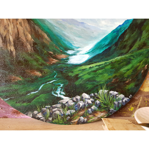 2 Original oil painting - Mountain Landscape, D 40cm..jpg