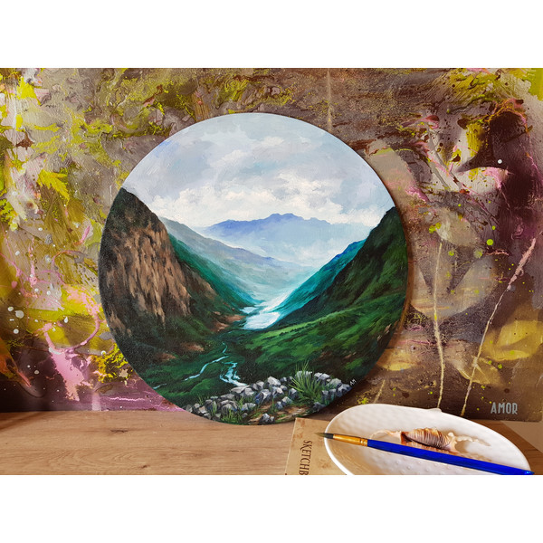 1 Original oil painting - Mountain Landscape, D 40cm..jpg