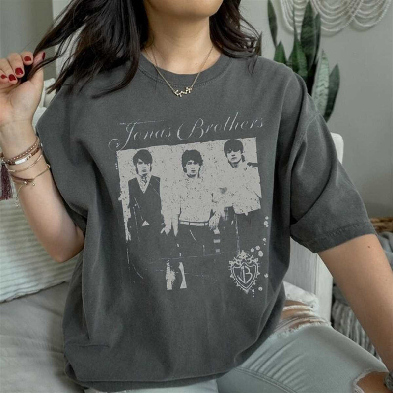 MR-306202313542-vintage-jonas-brothers-shirt-jonas-five-albums-one-night-tour-image-1.jpg