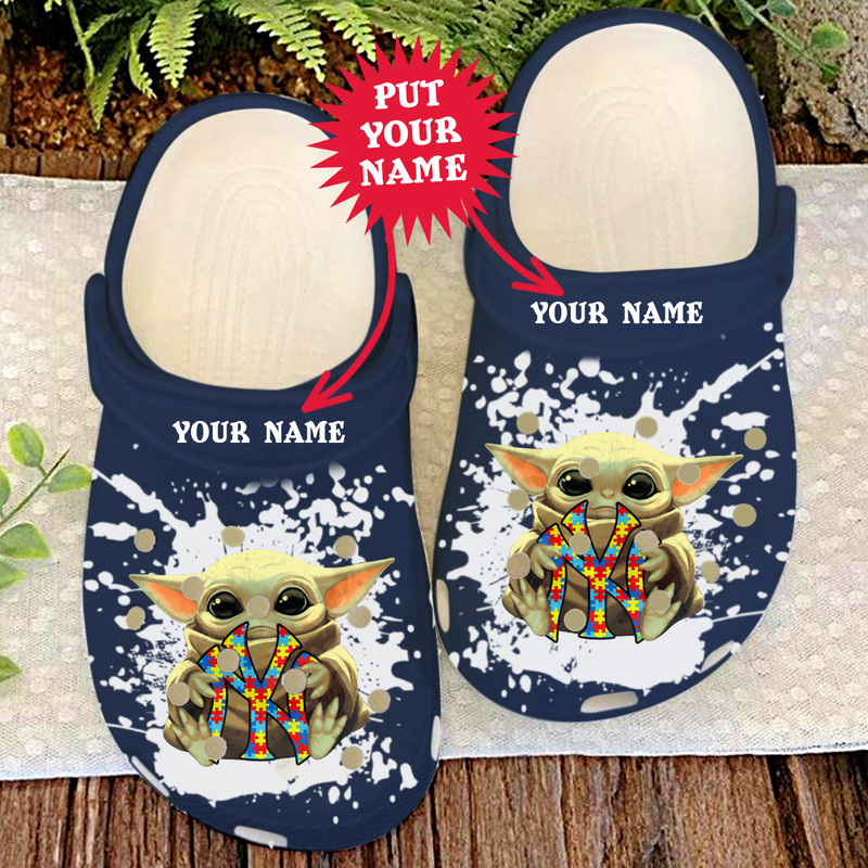 Baby Yoda New York Yankees Personalisation Crocs Classic Clog.jpg