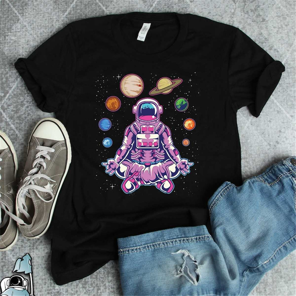 MR-3062023161126-astronaut-yoga-shirt-outer-space-shirts-astronaut-shirt-image-1.jpg