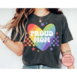 proud mom shirt, pride mom t-shirts, proud queer parent shirt, lgbt mom t-shirt, proud pride parents shirt (ap-pri93)