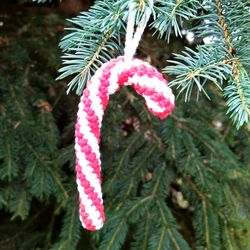 Crochet amigurumi Christmas staff lollipop pattern Christmas tree ornaments to make Christmas hanging decorations