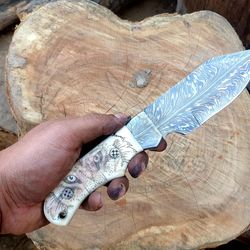 handmade damascus feather pattern knife with cammel bone handle
