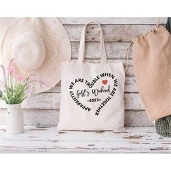 girl's weekend 2023 apparently we are trouble when we are together tote bag, girl's trip tote bag, tote bag gift, vacati