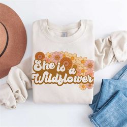 wildflower sweatshirt, floral sweatshirt, botanical gift for friend, cute flower sweater, retro sweatshirt, vintage swea