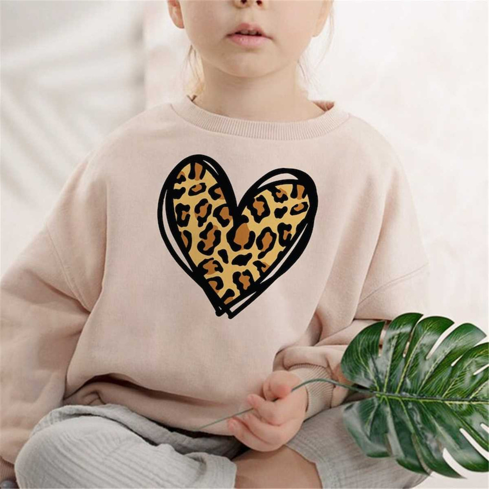 MR-57202316912-heart-sweatshirt-valentines-day-sweatshirt-womens-day-image-1.jpg