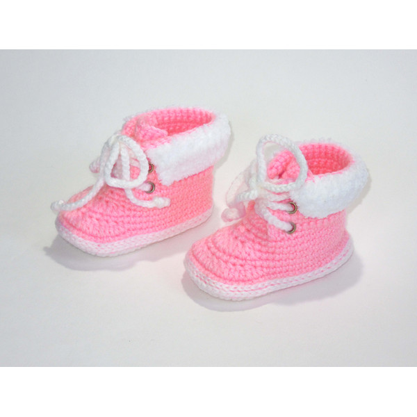 Pink crochet baby boots, Handmade baby shoes, Slippers, Soft baby footwear, Baby shower gift, Gender reveal party gift for baby girl, Newborn gift 2.JPG