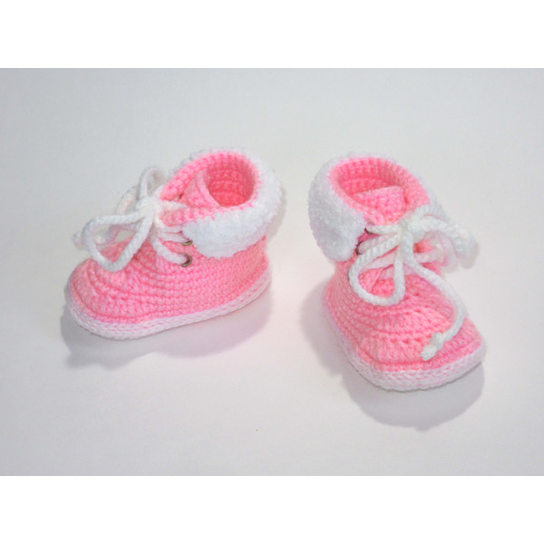Pink crochet baby boots, Handmade baby shoes, Slippers, Soft baby footwear, Baby shower gift, Gender reveal party gift for baby girl, Newborn gift 3.JPG