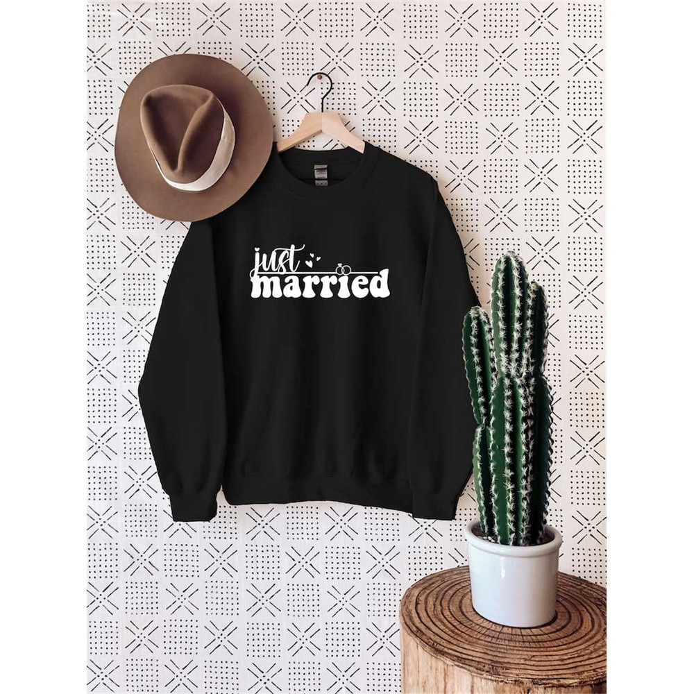 MR-57202319238-just-married-sweatshirt-couple-sweatshirt-honeymoon-image-1.jpg