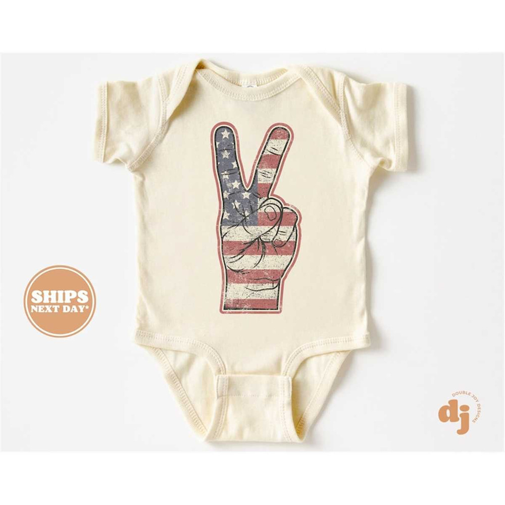 MR-77202381713-baby-onesie-flag-peace-finger-4th-of-july-bodysuit-baby-image-1.jpg
