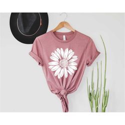 Sunflower Shirt, Floral Tee Shirt, Flower Shirt,Garden Shirt, Womens Fall Shirt, Sunflower Tshirt Sunflower Shirts. Suns