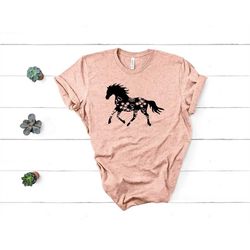 floral horse shirt, horse lover shirt, floral shirt, country shirt, gift for horse lovers, animal lover shirt, horse tee