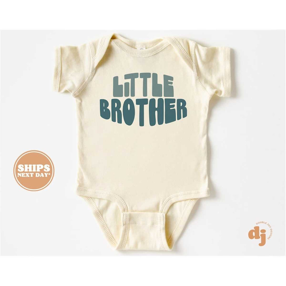 MR-772023111144-little-brother-onesie-retro-pregnancy-announcement-bodysuit-image-1.jpg