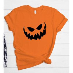 halloween pumpkin shirt, fun face shirt, halloween gift, smiling pumpkin, halloween party shirt, women shirts, fall shir