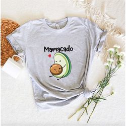 Pregnancy Shirt, Cute Avocado Pregnant Woman T-Shirt, Cute Fall Pregnancy Announcement Shirt, Gift for New Mom Mommy to