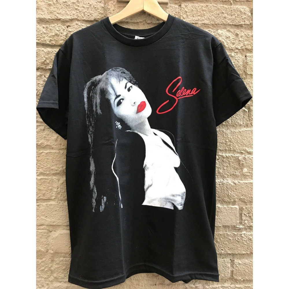 Officially Licensed Selena Latin Queen Graphic Men's Tshirt Size USA Unisex - 1.jpg