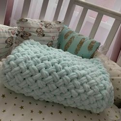 Baby blanket. Children's turquoise plaid. Plaid from loops.