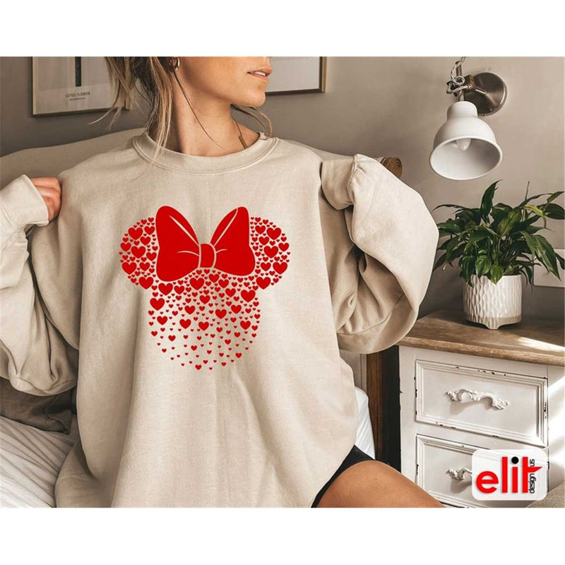 MR-87202384930-disney-ears-sweatshirt-disney-minnie-hearted-minnie-image-1.jpg