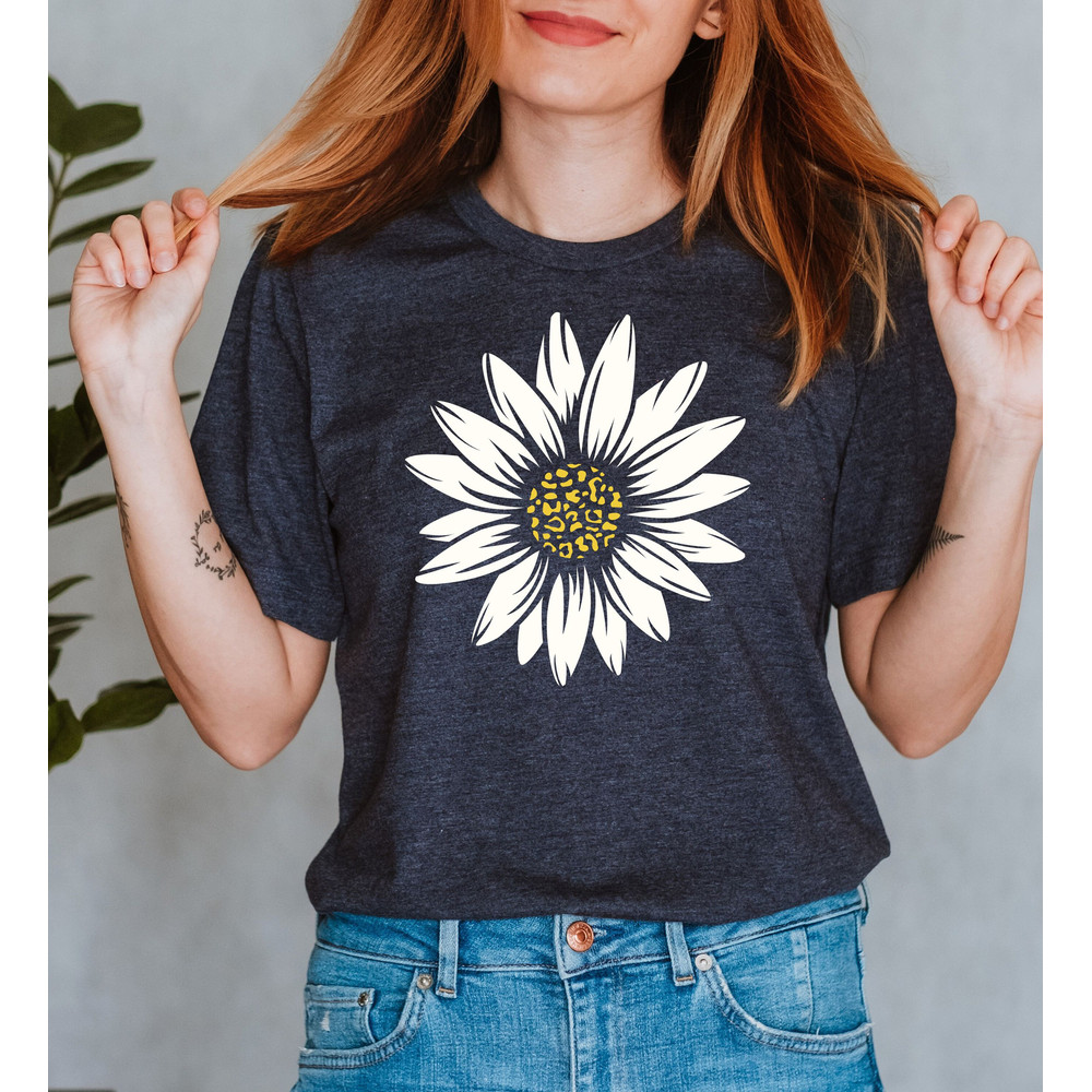 Daisy Shirt, Wildflower Shirt, Boho Shirt, Floral T-shirt Gift, Birth Month Flower, Gift For Sister, Summer Shirt, Women Shirt, Flower Shirt - 3.jpg