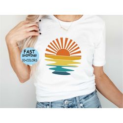retro sunset rays wavy shirt, vintage sunset shirt, retro sunshine shirt, sun rays tee, summer trip shirt, summer holida