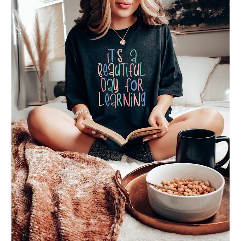 It's A Beautiful Day Teacher Shirt,Back To School Retro Kindergarten Teacher Tee,First Day For Learning Gift,Teacher Appreciation Shirt Gift - 1.jpg