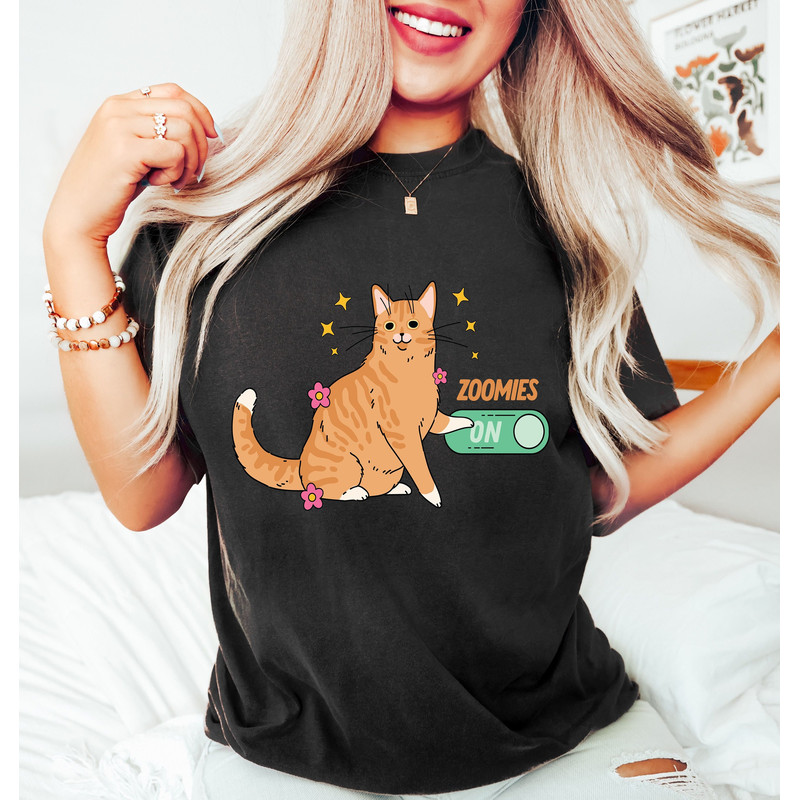 Funny Orange Cat Shirt, Cat Gifts, Funny Cat Gift, Cat Lover Shirt, Cat Zoomies Tee, Funny Tee, Cat Lover Gifts, Gifts for Orange Cat - 1.jpg